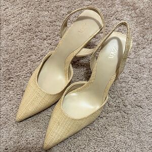 Zara Women's Beige Textured Slingback Heels